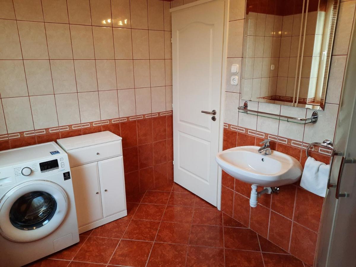 Apartmanház King Hévíz Esterno foto